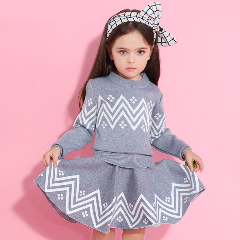 Girl's Geometric Pattern Warm Cardigan and Skirts Set